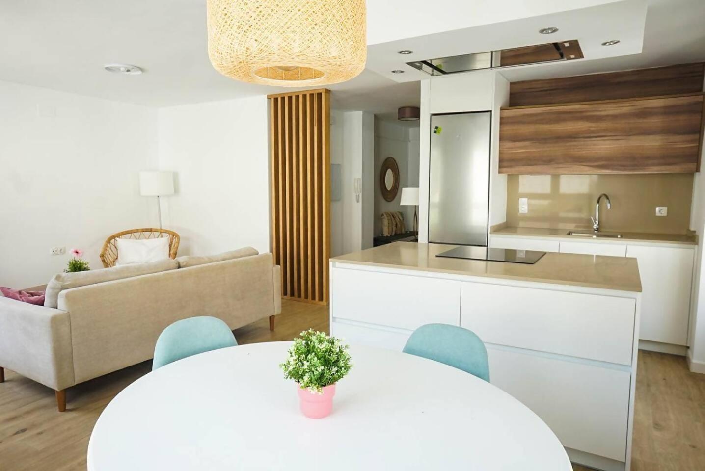 New Precioso Centrico Amplio Apartment Granada Luaran gambar